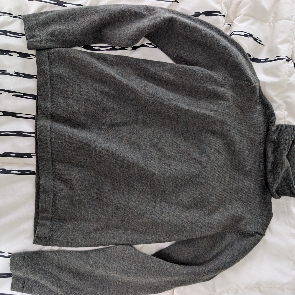 Men's Gray Sweater